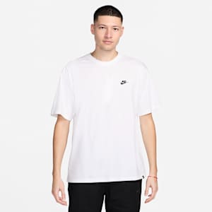 Nike Sportswear Club Men's T-Shirt. Nike.com